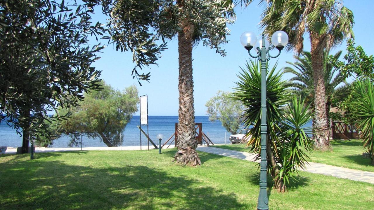 Razi Beach Лефокастро Екстер'єр фото