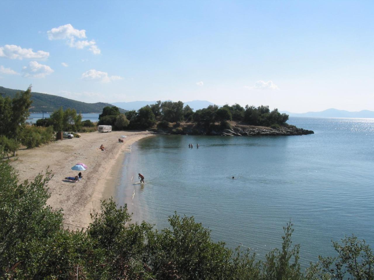 Razi Beach Лефокастро Екстер'єр фото