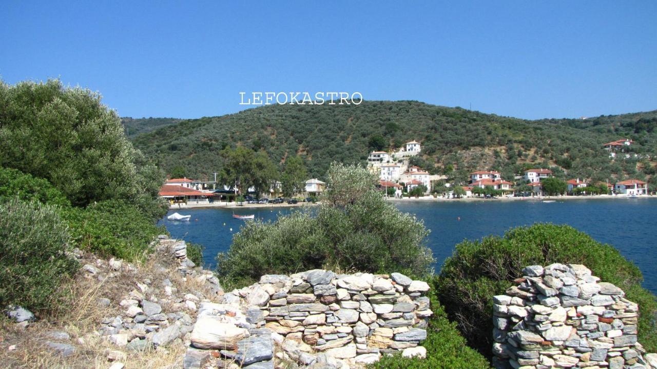 Razi Beach Лефокастро Екстер'єр фото